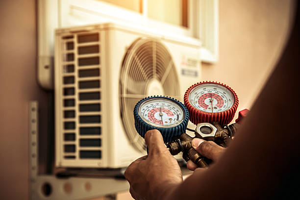Professional Hvac technician working in Pickens, MS